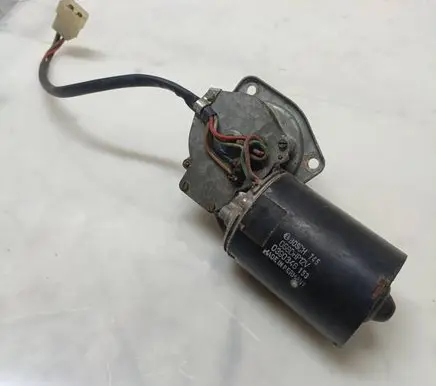 Mercedes-Benz 207 310 Wiper motor 0390346153 B8050H745 058DHP12V