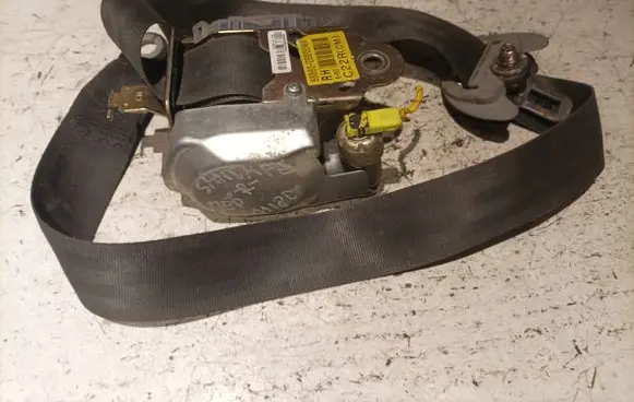Hyundai Santa Fe Front seatbelt 051116A
