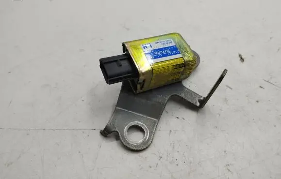 Toyota RAV 4 (XA20) Airbag deployment crash/impact sensor 89830-42020