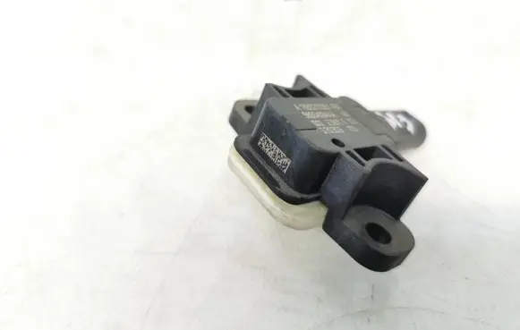Mercedes-Benz GLE (W166 - C292) Airbag deployment crash/impact sensor A1668210351 56054084AA 170303703