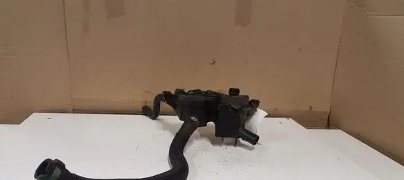 Jaguar XF Oil breather separator 9675994880