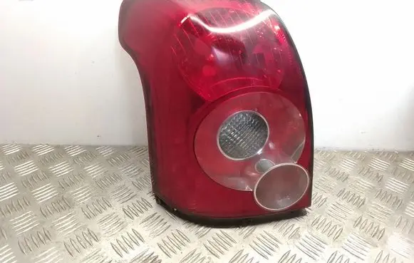 Toyota Avensis T250 Rear/tail lights