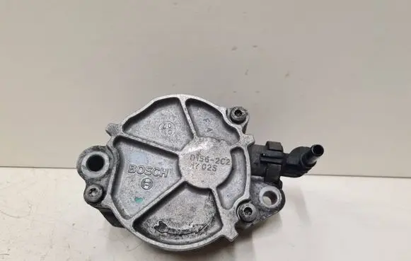 Citroen C4 I Vacuum pump 01562C2