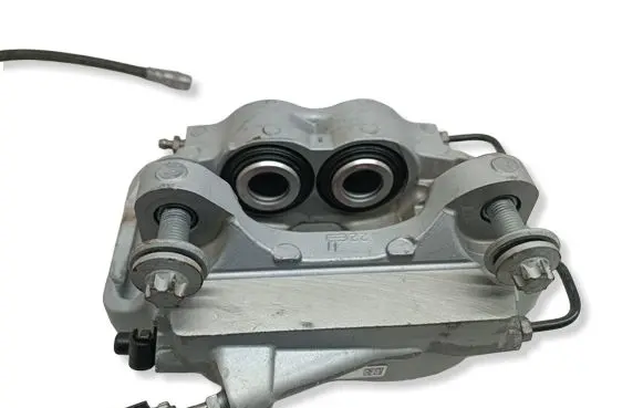 BMW X3 G01 Front brake caliper 6883733 34116871583 34116883483