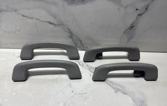 BMW 5 GT F07 A set of handles for the ceiling