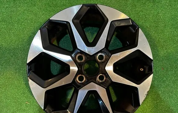 Toyota Aygo AB40 R15 alloy rim 
