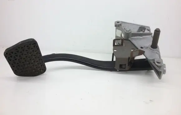 BMW 3 E46 Brake pedal 35112229128