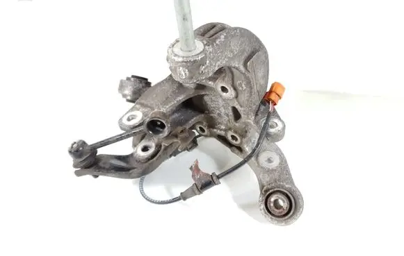 Rear wheel hub spindle/knuckle