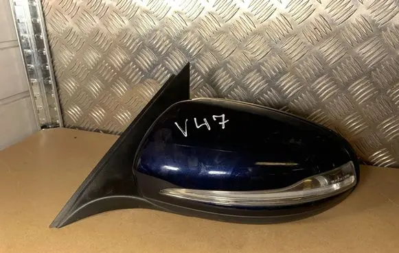 Mercedes-Benz C W205 Front door electric wing mirror A2058101316