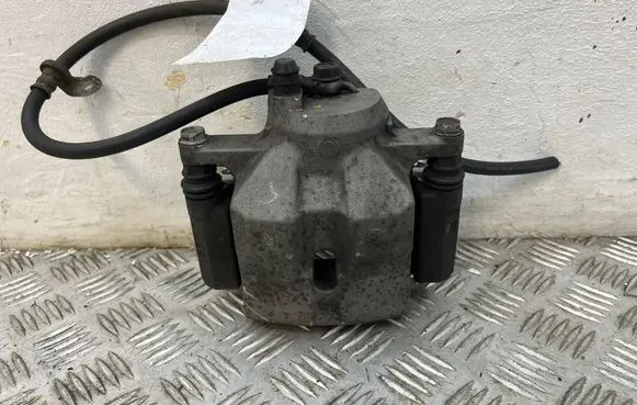 Toyota Prius (XW30) Front brake caliper 25VT