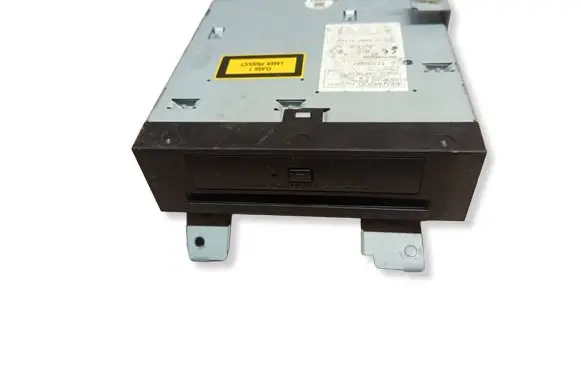 Subaru Legacy Navigation unit CD/DVD player Y34162271 T7100337 86271AG010