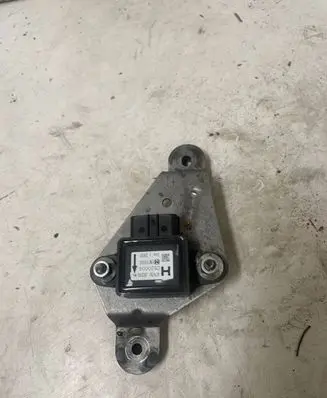 Nissan X-Trail T31 ESP acceleration yaw rate sensor 47930jg200