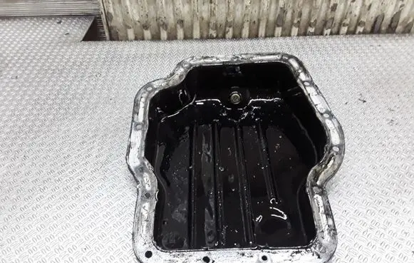Oil sump