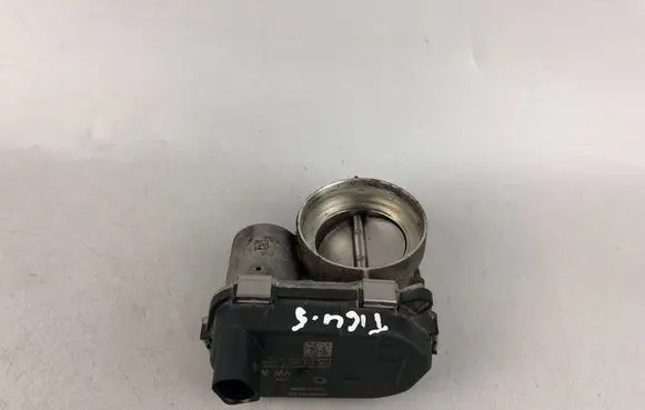 Volkswagen Tiguan Throttle body valve 04E133062T