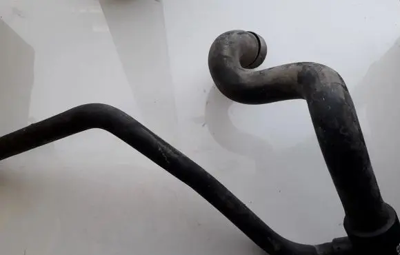 Audi A4 S4 B5 8D Engine coolant pipe/hose 8d0121055f