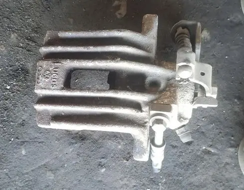 Seat Ibiza IV (6J,6P) Rear brake caliper