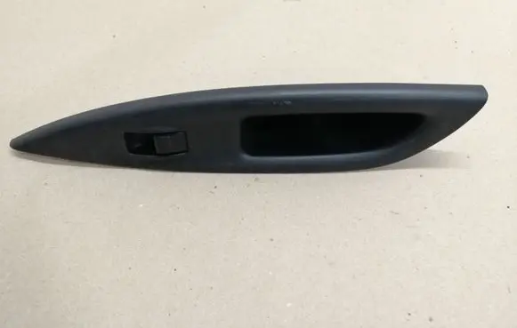 Mazda 6 Electric window control switch GJ6A685L6