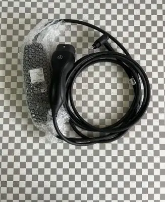 Mercedes-Benz EQC Electric car charging cable A0005835905