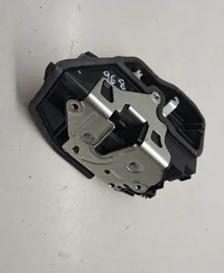 BMW 5 F10 F11 Front door lock 7229461
