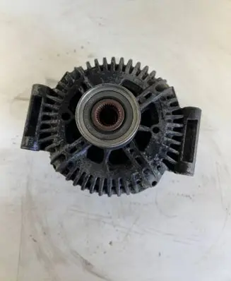 Mercedes-Benz Sprinter W906 Generator/alternator A6421540402 TG17C030