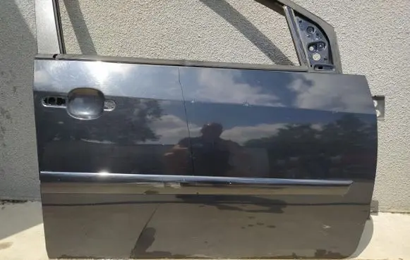 Ford Fiesta Front door