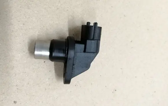 Volvo S60 Camshaft speed sensor 8631533