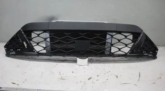 Seat Arona Front bumper lower grill 6F9853667H