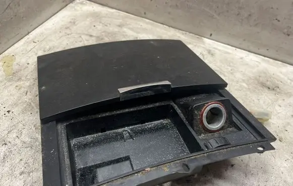 Volkswagen Touareg I Ashtray (front) 7L6857961C