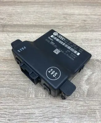 Volkswagen PASSAT CC Gateway control module 3C0907530J 3C0907951