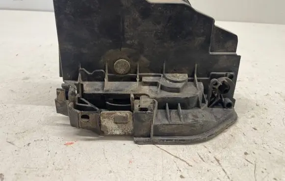 BMW 5 E60 E61 Front door lock 7154619