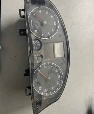 Volkswagen Golf V Speedometer (instrument cluster) 1K0920950K V35541 VWZ7Z0D9250923