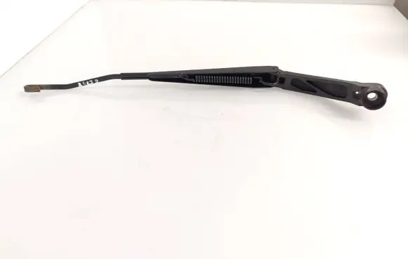 Subaru Outback Front wiper blade arm