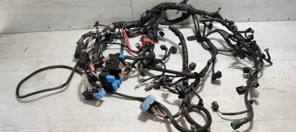 Renault Captur Engine installation wiring loom 240112693R