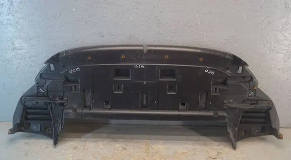 Peugeot 3008 I Front bumper skid plate/under tray 9682864880