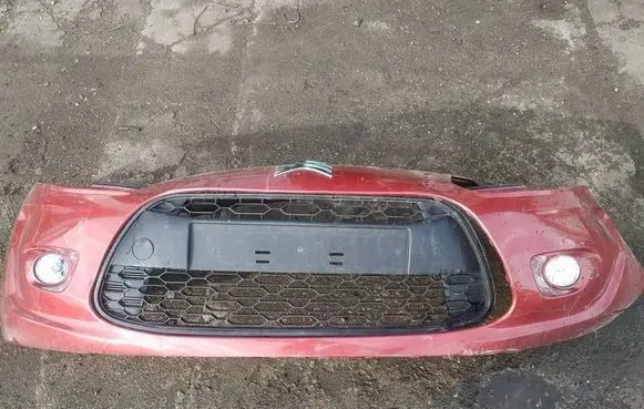 Citroen C3 Front bumper raudonas