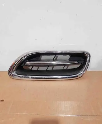 Nissan Micra Front grill 623301F500