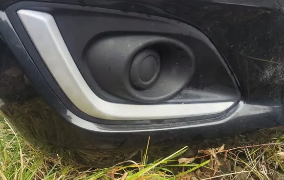 Suzuki Swift II Front grill 