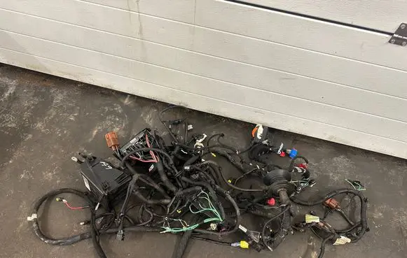 Citroen C5 Aircross Engine installation wiring loom 
