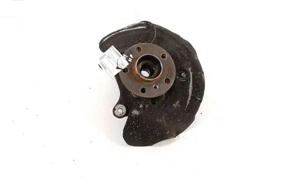 BMW 2 F46 Front wheel hub 