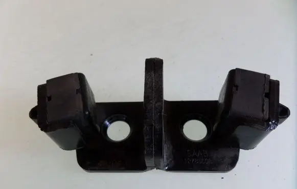 Saab 9-3 Ver2 Loading door lock loop/hook striker 12785003