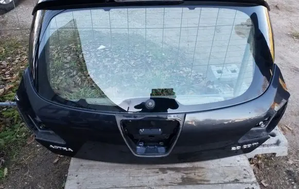 Opel Astra J Tailgate/trunk/boot lid