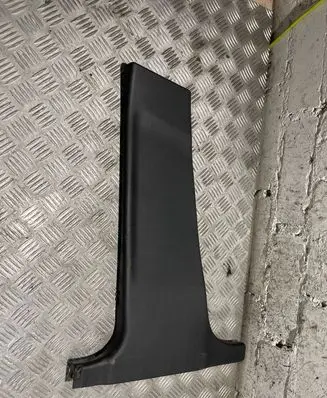 Mercedes-Benz C W204 (B) pillar trim (bottom) A2046900525
