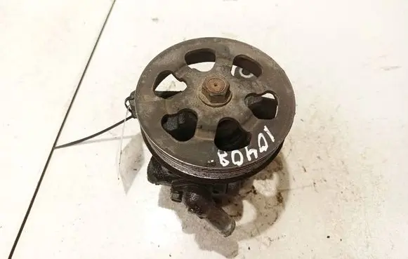 Honda CR-V Power steering pump scf1c