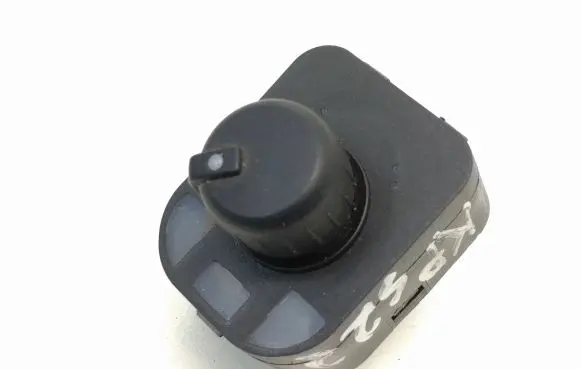 Audi A4 S4 B7 8E 8H Wing mirror switch 8e0959565