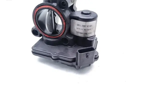 Renault Trafic III (X82) Electric throttle body valve 8201374868 161A09278R A2C84198000