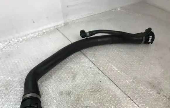BMW 5 E60 E61 Engine coolant pipe/hose