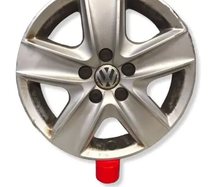 Volkswagen Golf VI R16 wheel hub/cap/trim 5K0601147G