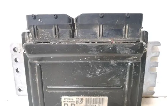 Nissan Primera Engine control unit/module