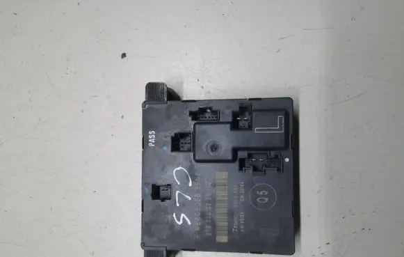 Mercedes-Benz CLS C219 Door control unit/module 2198200226 00005031