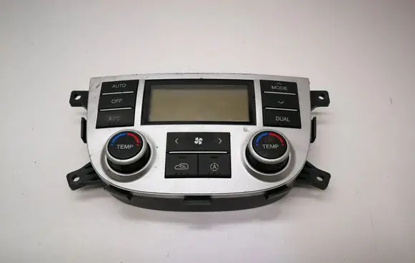 Hyundai Santa Fe Interior fan control switch 972502B730